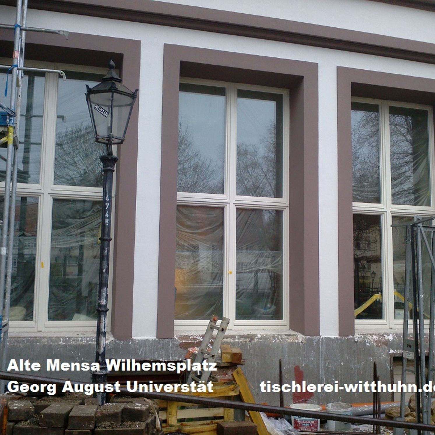 Holzfenster Ral 9001